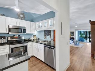 2017 Pine Isle Ln, Naples, FL 34112