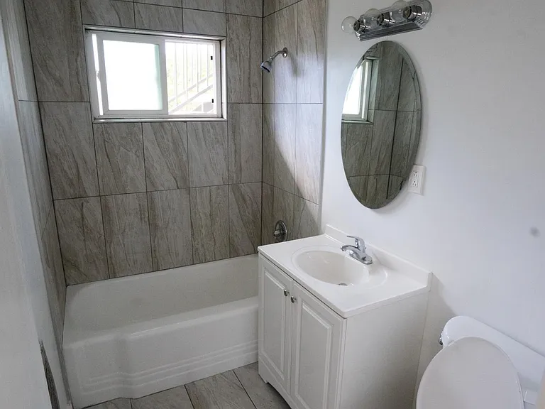 5614 Auckland Ave #5616 — Photo 7