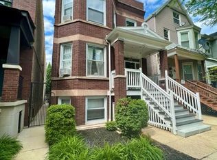 1836 W Newport Ave #2, Chicago, IL 60657