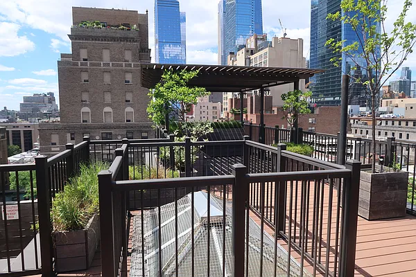 Rented by Maz Group NY | media 13