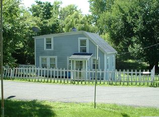 207 Tanners Ln, Hudson, NY 12534