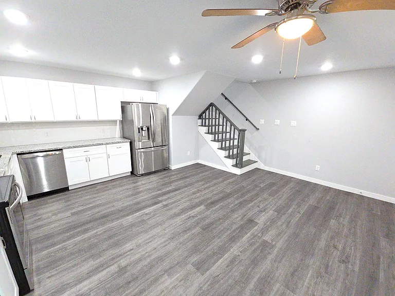 4626 Shreveport Blvd #A — Photo 3