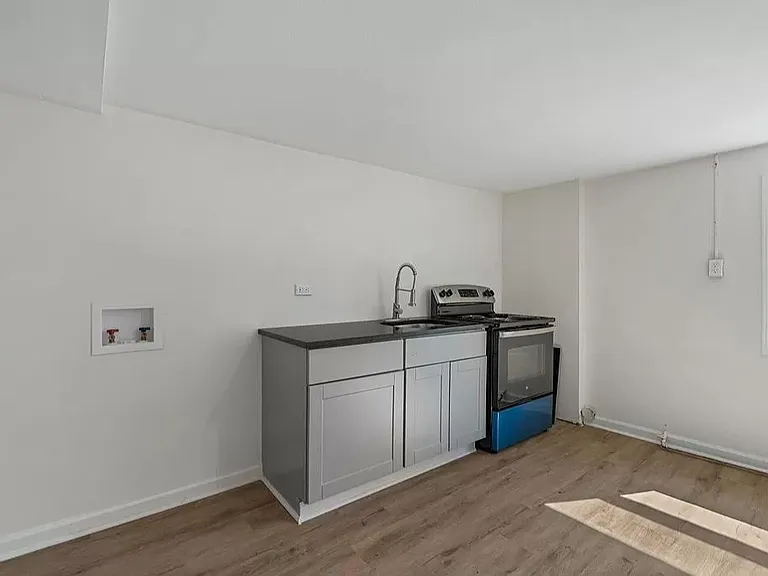 803 Lichfield Rd #B — Photo 4