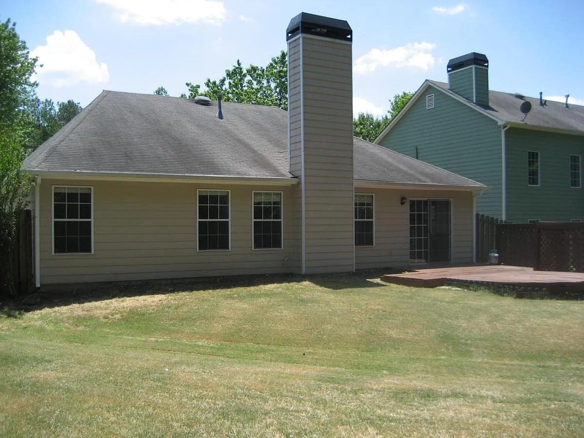 Building Photo - 1050 Hidden Pond Ln