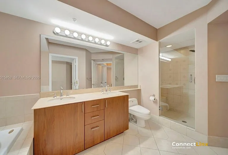 401 SW 4th Ave — Photo 2
