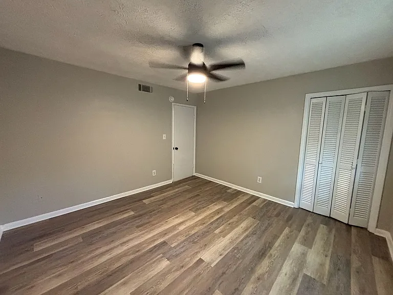 1263 Cedar Ave — Photo 19