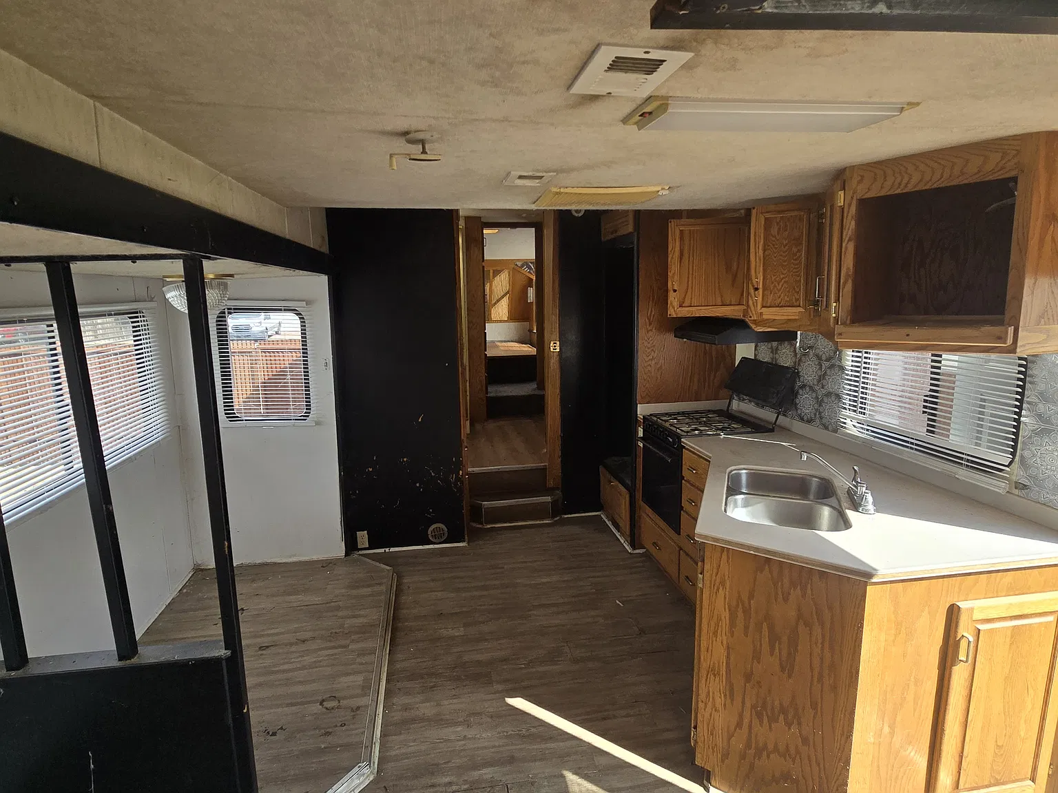 1 bed, 400 sqft, $595 — Photo 4