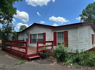 703 Hill Rd, Paris, TN 38242