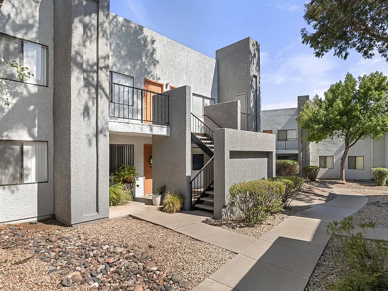 Acacia Hills — Photo 37