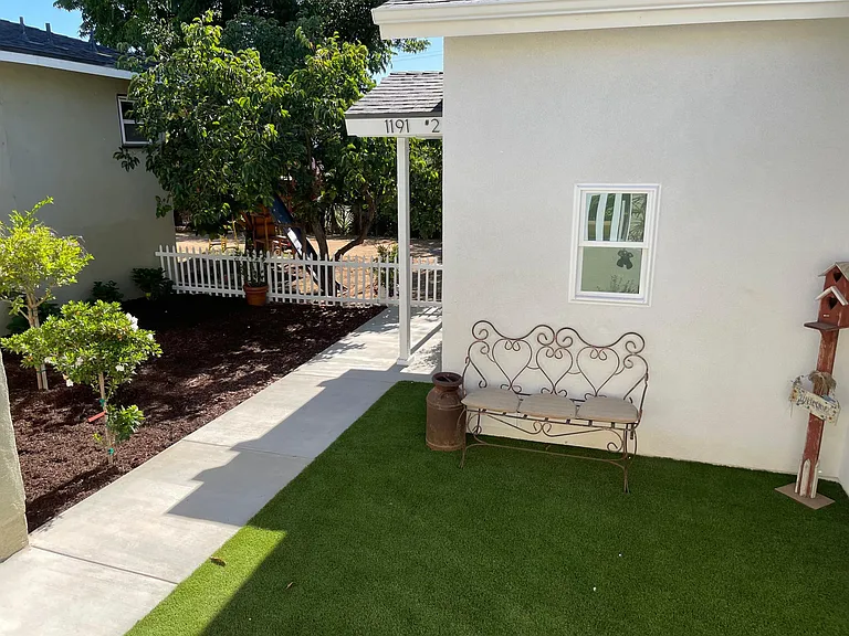 1191 Hillside St — Photo 9