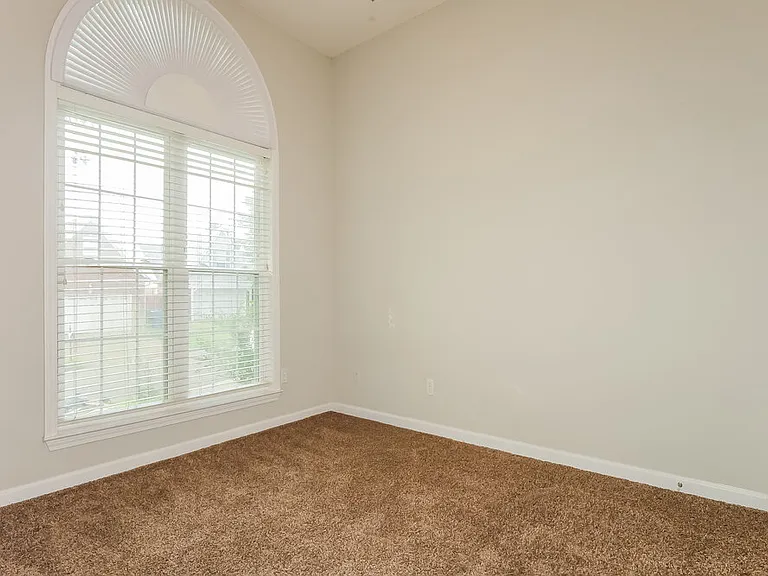 9921 Greenalder Cv N — Photo 13