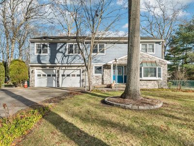98 Auborn Avenue, Shirley, NY, 11967