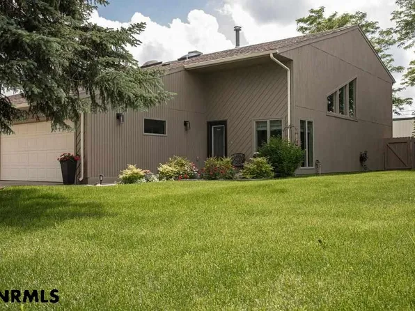 3322 Avenue H, Scottsbluff, NE 69361
