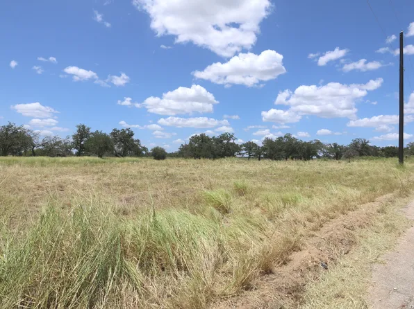 219 County Road 331 LOT 3, Floresville, TX 78114