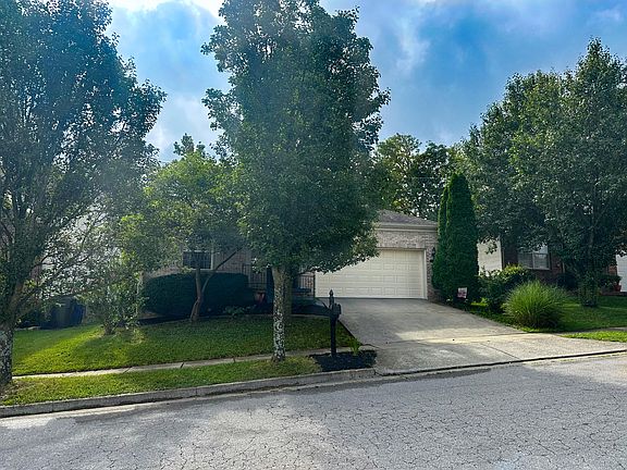 2nd image of 853 Henderson Dr