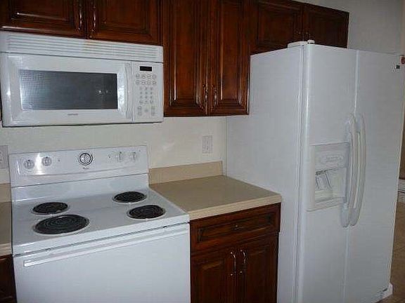 5th image of 1242 NE 2nd Ave