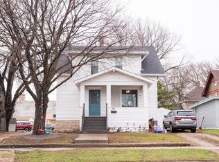 306 5th St NE, Waseca, MN 56093