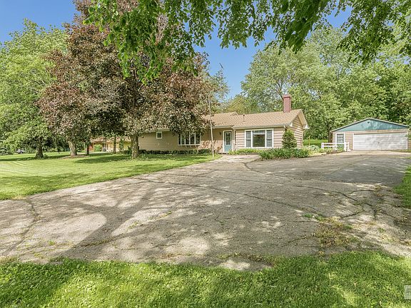 True over-sized 2 car garage at 528 square feet!