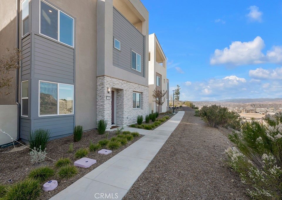 1st image of 27144 Skyland Way