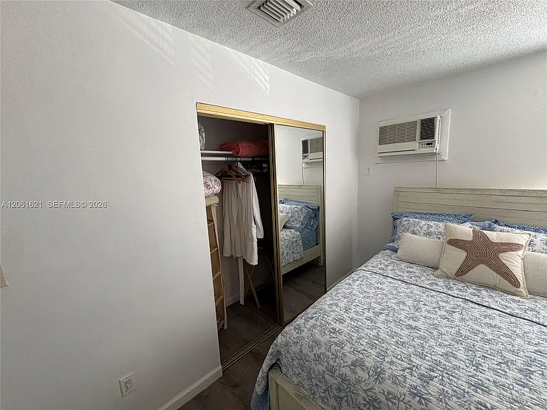 191 NW 17th Ave #3 — Photo 13