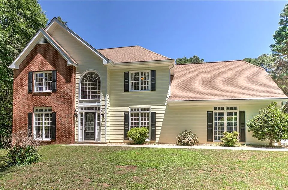 6310 Black Oak Dr