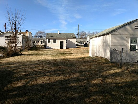 5th image of 433 Belair Ave