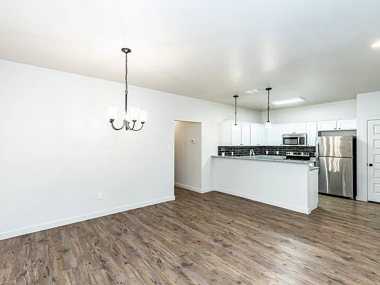 1008 N 7th St — Photo 7