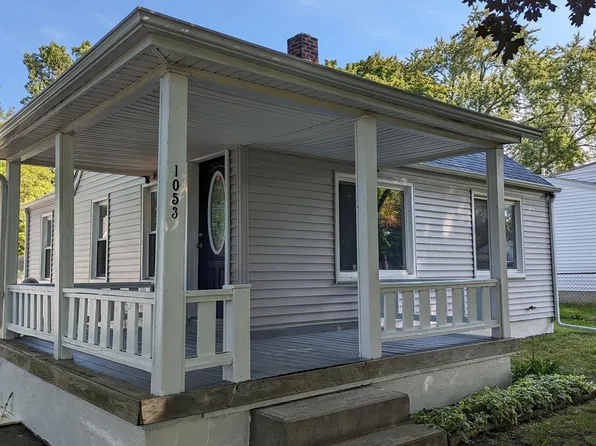 1053 E Mandeville St, Burton, MI 48529