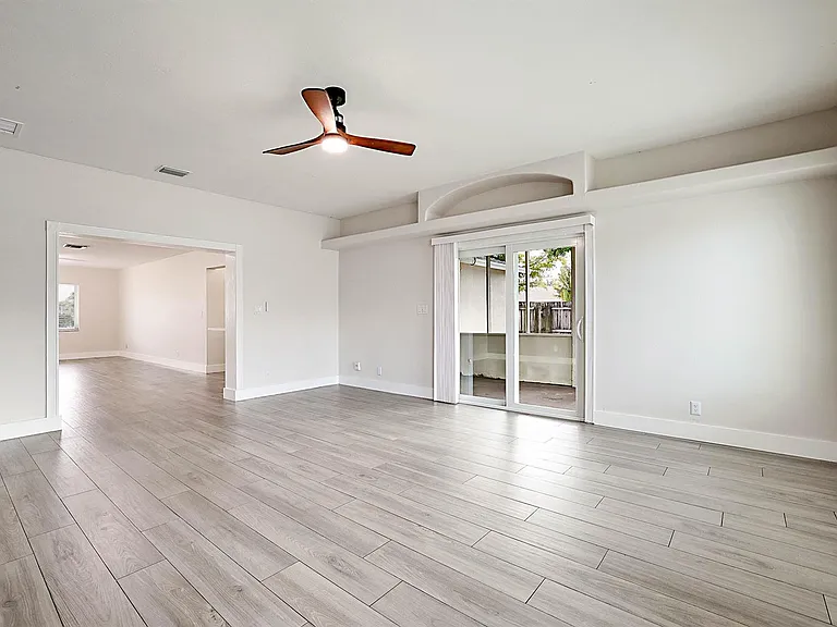 9593 Richmond Cir — Photo 7