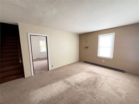 3rd image of 1091 Masters Ln