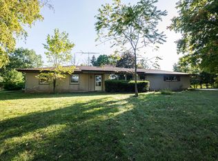 S83W23745 Artesian Ave, Big Bend, WI 53103