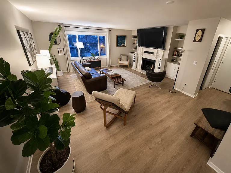 13360 W Bluemound Rd #4 — Photo 2