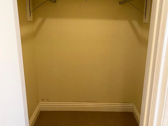 5th image of 1725 Loma Ave Unit 17