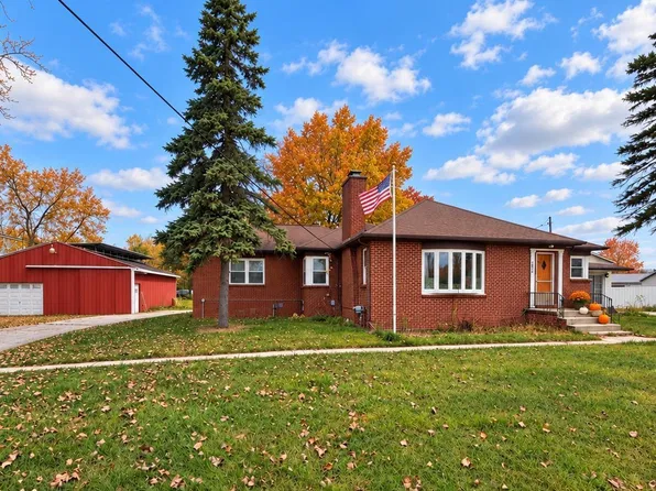 2554 S Huron Rd, Kawkawlin, MI 48631