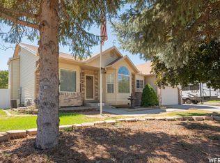 2899 W Dunlop Dr, West Jordan, UT 84088