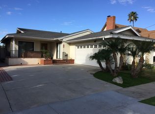 220 Coastline Dr, Seal Beach, CA 90740