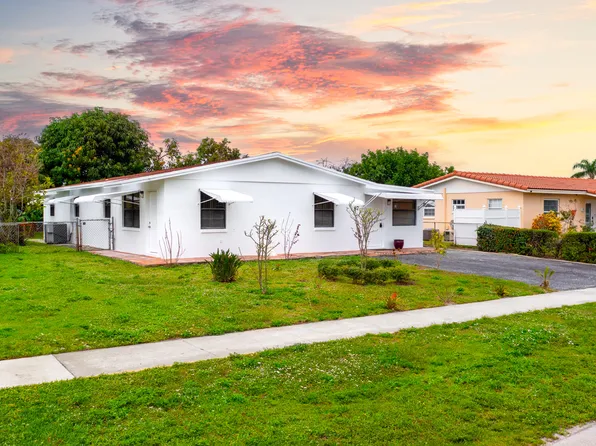 87 Abaco Drive, Palm Springs, FL 33461