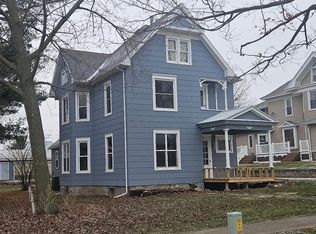 1806 8th Ave, Belle Plaine, IA