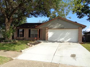 13958 Towne Way Dr, Sugar Land, TX 77498