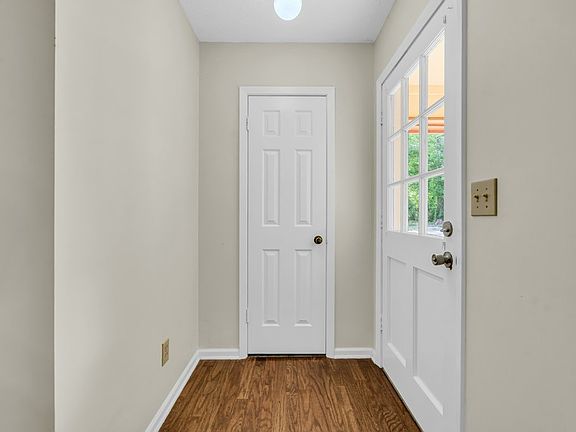 5th image of 2804 Plum Rd