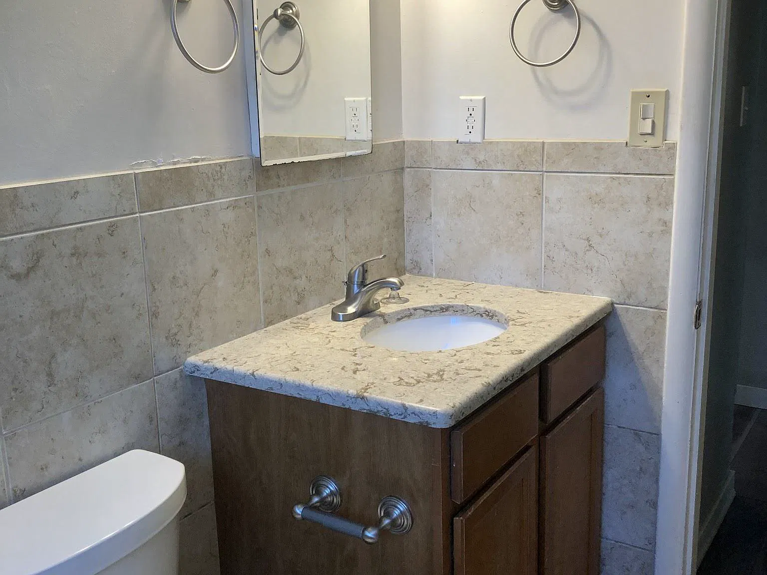 3 bed, 1150 sqft, $2,400 — Photo 4