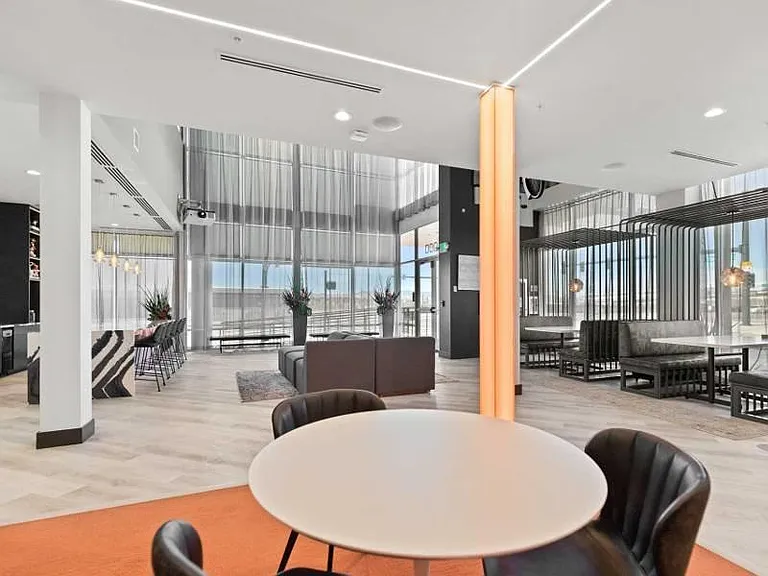 SB1K Apartments — Photo 6
