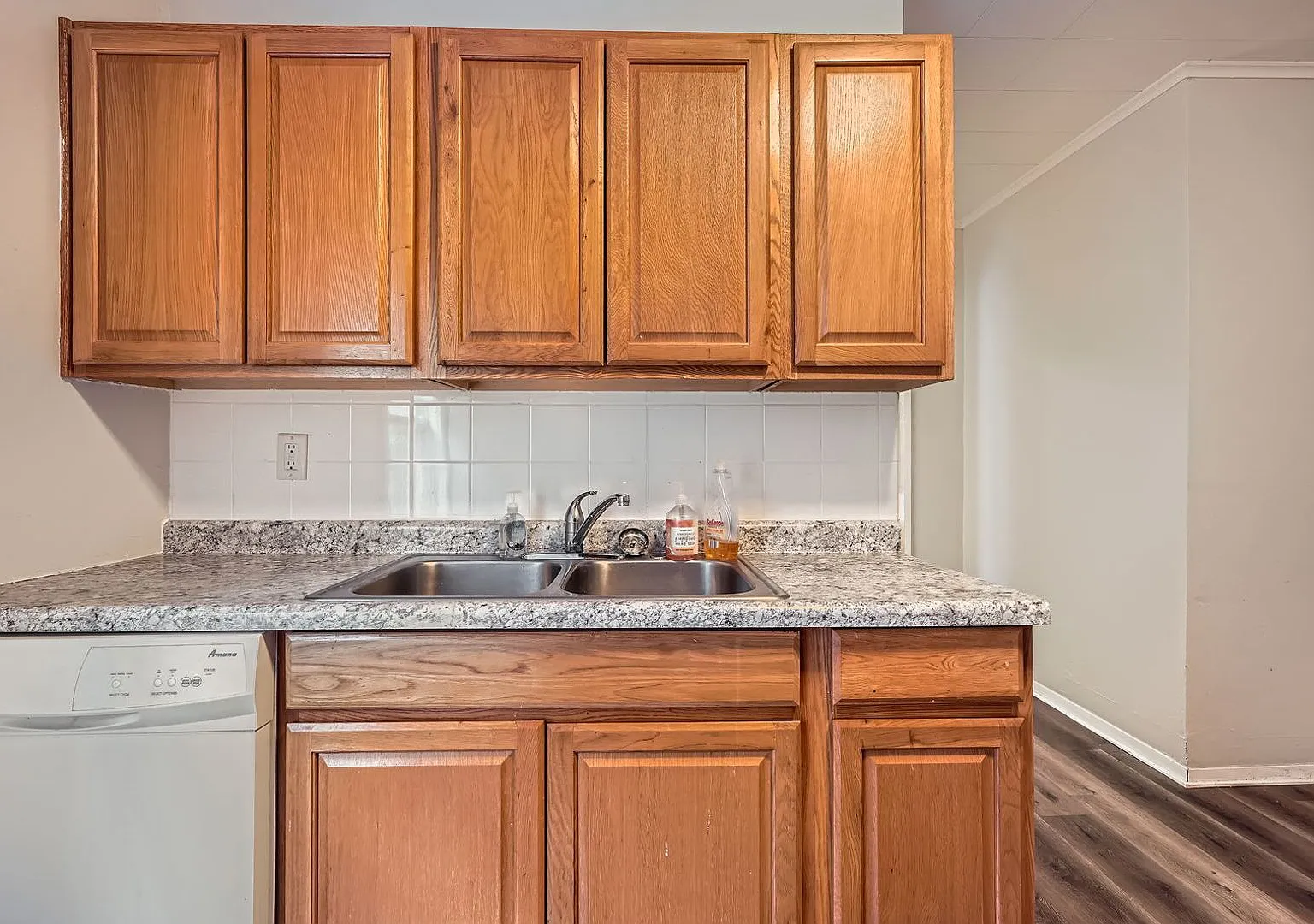 1716 Grand Ave — Photo 3