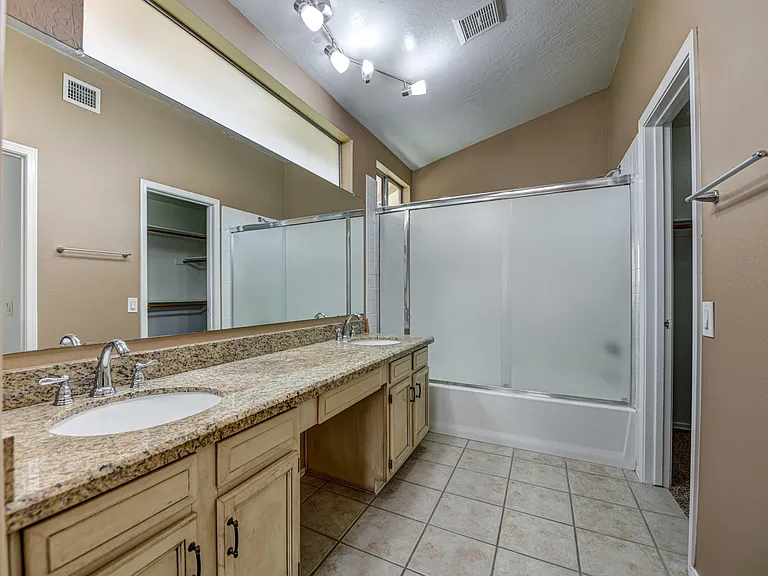 1150 N Nantucket St — Photo 12