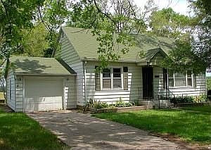 Randall, WI Offers 3 Bedroom Cape Cod