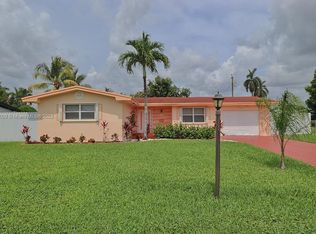 1550 NW 77th Way, Pembroke Pines, FL 33024