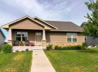 6336 Mississippi Ave, Davenport, IA 52807