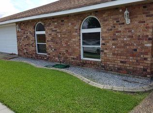 2701 Pirate Dr, Chalmette, LA 70043