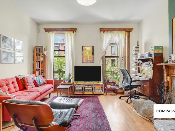 347 West 121st Street image 5 of 9