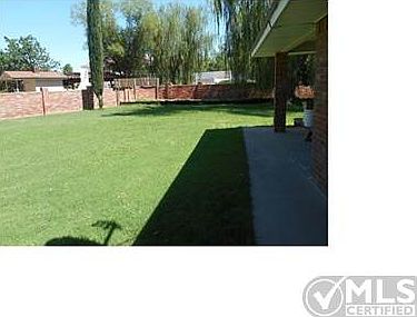 2nd image of 716 Live Oak Dr